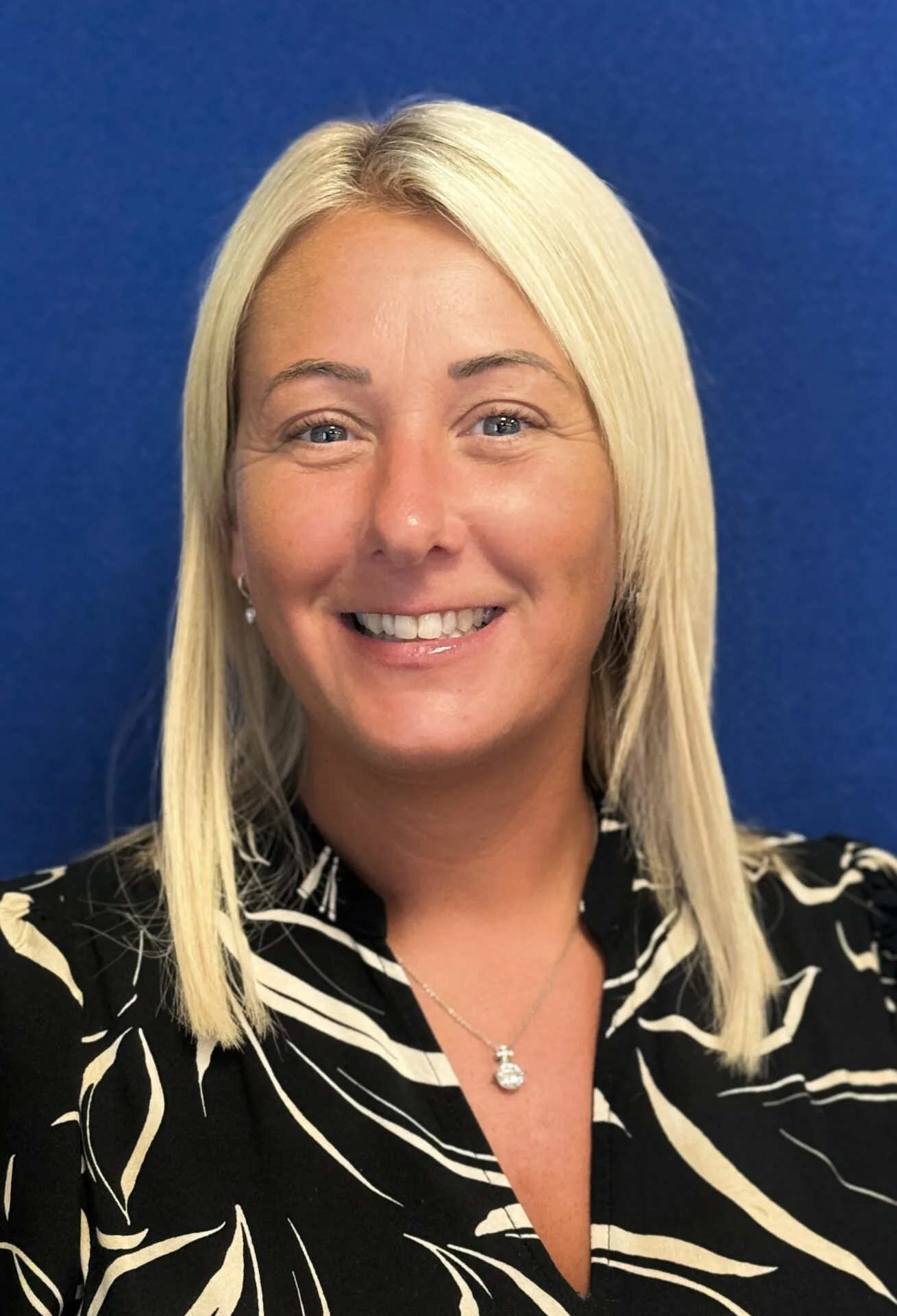 mrs smythe (school secretary)